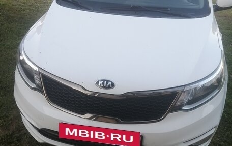 KIA Rio III рестайлинг, 2016 год, 10 110 000 рублей, 4 фотография