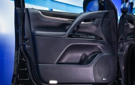 Lexus LX III, 2018 год, 9 800 000 рублей, 15 фотография