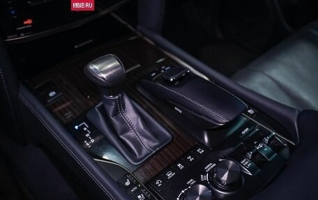 Lexus LX III, 2018 год, 9 800 000 рублей, 37 фотография