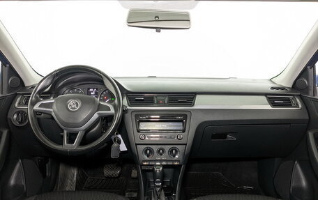 Skoda Rapid I, 2014 год, 995 000 рублей, 14 фотография