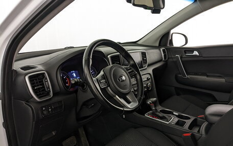 KIA Sportage IV рестайлинг, 2021 год, 2 365 000 рублей, 16 фотография