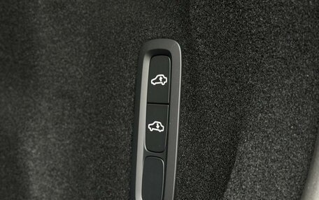 Volvo XC60 II, 2025 год, 9 870 000 рублей, 26 фотография