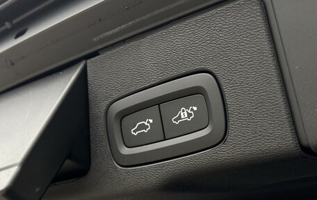 Volvo XC60 II, 2025 год, 9 870 000 рублей, 28 фотография