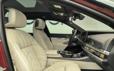 BMW 7 серия, 2025 год, 12 фотография