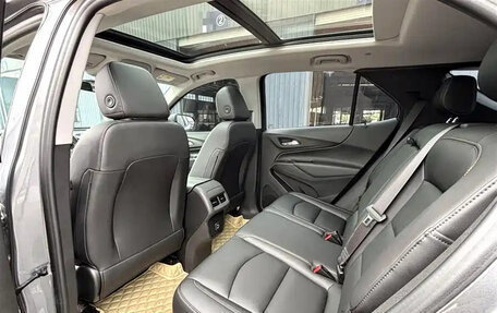 Chevrolet Equinox III, 2022 год, 1 518 000 рублей, 5 фотография