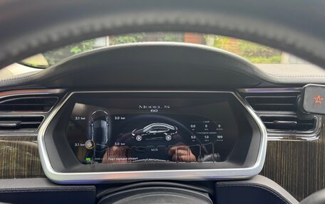 Tesla Model S I, 2013 год, 2 000 000 рублей, 6 фотография