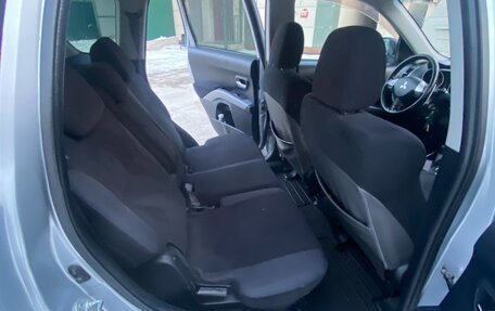 Mitsubishi Outlander III рестайлинг 3, 2007 год, 990 000 рублей, 5 фотография