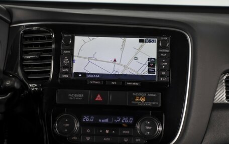 Mitsubishi Outlander III рестайлинг 3, 2014 год, 1 695 000 рублей, 15 фотография