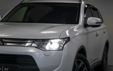 Mitsubishi Outlander III рестайлинг 3, 2014 год, 1 695 000 рублей, 20 фотография