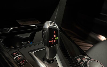 BMW 3 серия, 2017 год, 1 880 000 рублей, 12 фотография