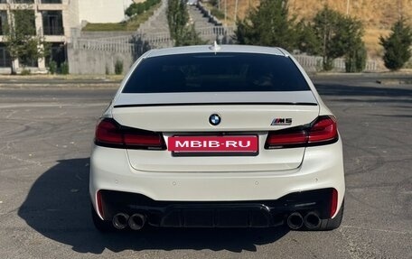BMW 5 серия, 2018 год, 2 900 000 рублей, 2 фотография