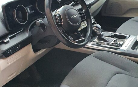 KIA Carnival, 2021 год, 4 000 000 рублей, 4 фотография