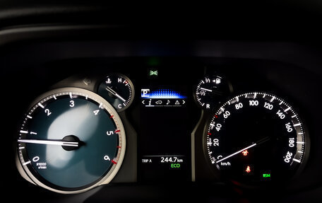 Toyota Land Cruiser Prado 150 рестайлинг 2, 2020 год, 4 500 000 рублей, 13 фотография