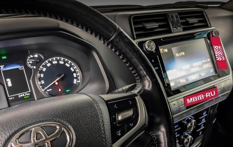Toyota Land Cruiser Prado 150 рестайлинг 2, 2020 год, 4 500 000 рублей, 29 фотография