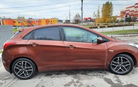 Hyundai i30 II рестайлинг, 2012 год, 820 000 рублей, 2 фотография