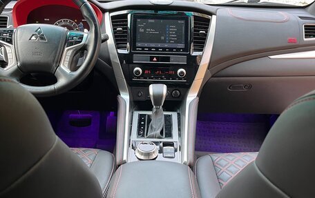 Mitsubishi Montero Sport, 2022 год, 4 100 000 рублей, 18 фотография