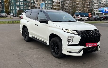 Mitsubishi Montero Sport, 2022 год, 4 100 000 рублей, 8 фотография