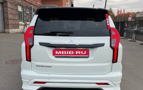 Mitsubishi Montero Sport, 2022 год, 4 100 000 рублей, 5 фотография