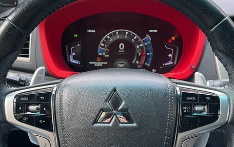 Mitsubishi Montero Sport, 2022 год, 4 100 000 рублей, 21 фотография