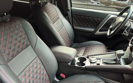 Mitsubishi Montero Sport, 2022 год, 4 100 000 рублей, 20 фотография