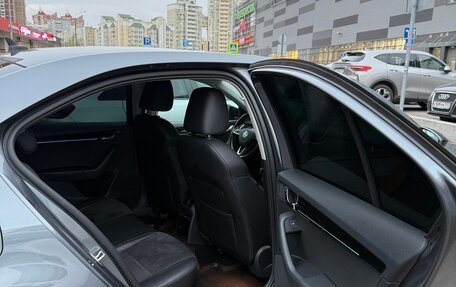 Skoda Octavia, 2018 год, 2 080 000 рублей, 11 фотография