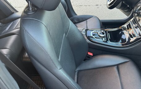 Mercedes-Benz E-Класс, 2019 год, 2 600 000 рублей, 6 фотография