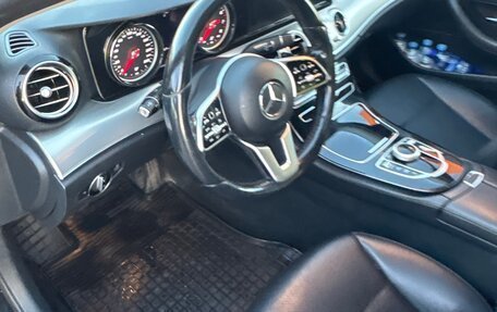 Mercedes-Benz E-Класс, 2019 год, 2 600 000 рублей, 9 фотография