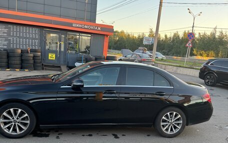 Mercedes-Benz E-Класс, 2019 год, 2 600 000 рублей, 20 фотография