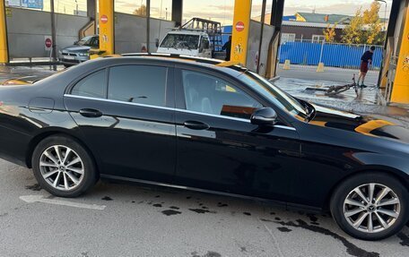 Mercedes-Benz E-Класс, 2019 год, 2 600 000 рублей, 37 фотография