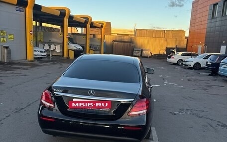 Mercedes-Benz E-Класс, 2019 год, 2 600 000 рублей, 27 фотография