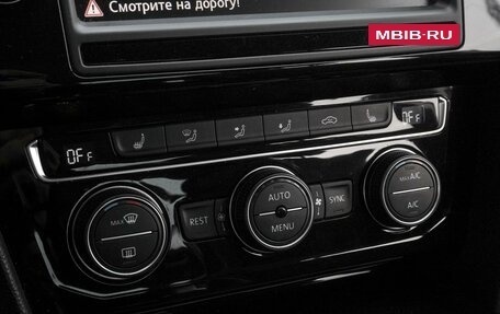 Volkswagen Passat B8 рестайлинг, 2017 год, 2 299 000 рублей, 18 фотография