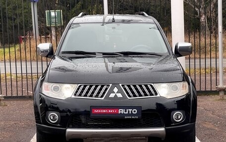 Mitsubishi Pajero IV, 2011 год, 1 649 000 рублей, 2 фотография