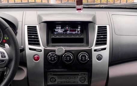 Mitsubishi Pajero IV, 2011 год, 1 649 000 рублей, 24 фотография