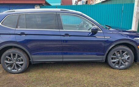 Volkswagen Tiguan II, 2022 год, 3 650 000 рублей, 1 фотография