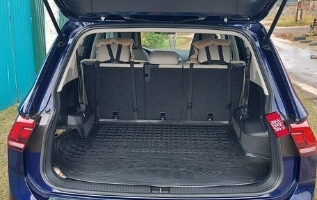 Volkswagen Tiguan II, 2022 год, 3 650 000 рублей, 3 фотография