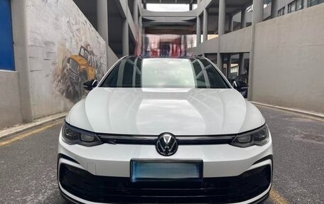 Volkswagen Golf VIII, 2022 год, 2 100 000 рублей, 2 фотография