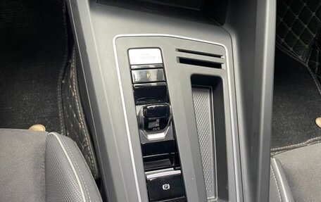 Volkswagen Golf VIII, 2022 год, 2 100 000 рублей, 10 фотография