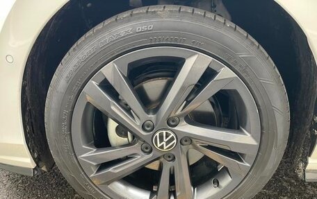 Volkswagen Golf VIII, 2022 год, 2 100 000 рублей, 15 фотография