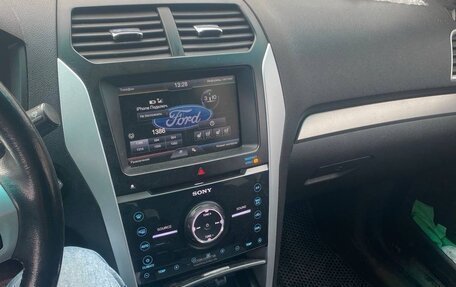 Ford Explorer VI, 2013 год, 1 400 000 рублей, 11 фотография