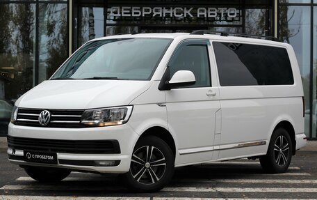 Volkswagen Caravelle T6 рестайлинг, 2019 год, 2 950 000 рублей, 1 фотография