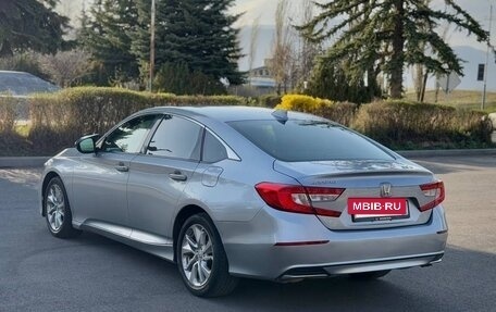 Honda Accord IX рестайлинг, 2019 год, 1 750 000 рублей, 5 фотография