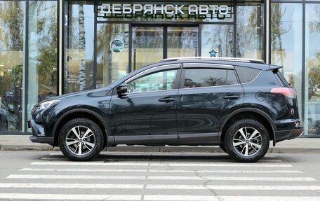 Toyota RAV4, 2019 год, 3 000 000 рублей, 2 фотография