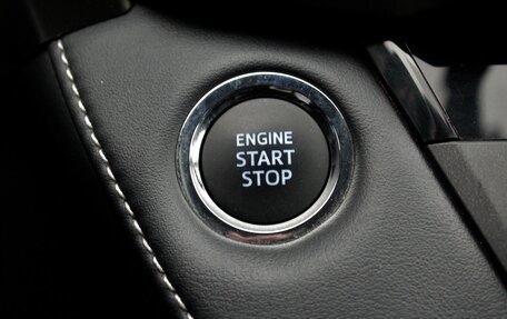 Toyota RAV4, 2019 год, 3 000 000 рублей, 22 фотография