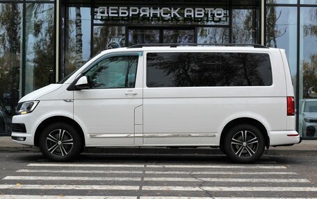 Volkswagen Caravelle T6 рестайлинг, 2019 год, 2 950 000 рублей, 2 фотография