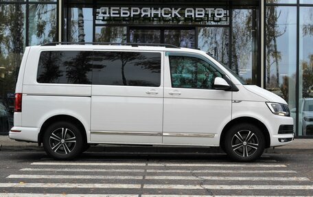 Volkswagen Caravelle T6 рестайлинг, 2019 год, 2 950 000 рублей, 4 фотография
