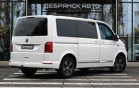 Volkswagen Caravelle T6 рестайлинг, 2019 год, 2 950 000 рублей, 3 фотография