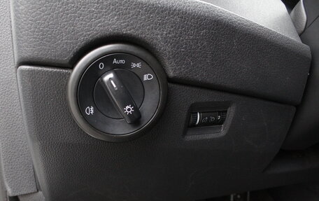 Volkswagen Caravelle T6 рестайлинг, 2019 год, 2 950 000 рублей, 16 фотография