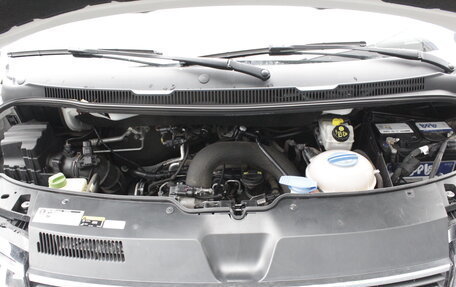 Volkswagen Caravelle T6 рестайлинг, 2019 год, 2 950 000 рублей, 19 фотография