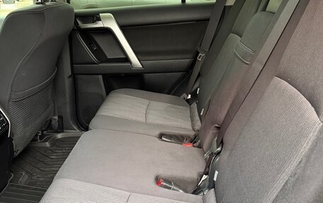 Toyota Land Cruiser Prado 150 рестайлинг 2, 2019 год, 4 950 000 рублей, 12 фотография