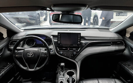 Toyota Camry, 2021 год, 2 750 000 рублей, 14 фотография